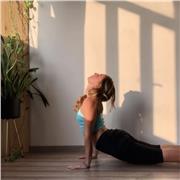 Profesora de Yoga Terapia y Meditación - Bienestar mental y fisico